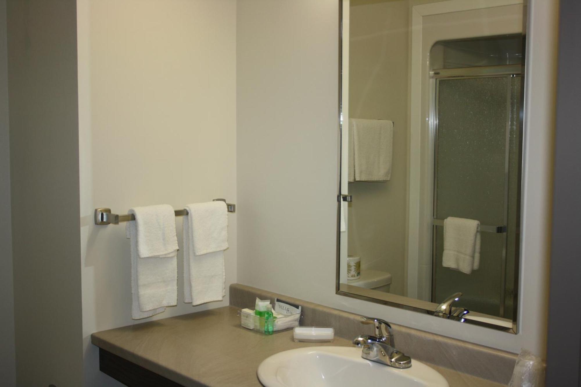 Crossroads Inn & Suites Paradise Quarto foto